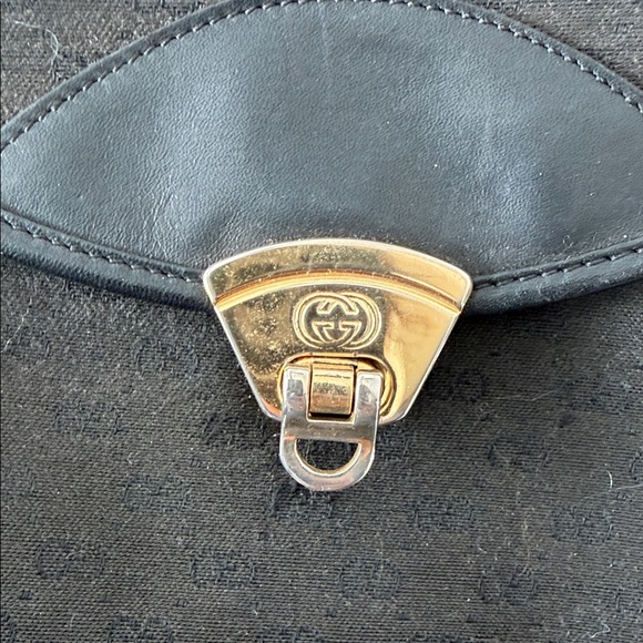 Gucci Black Designer Shoulder Bag - Picture 2 of 8